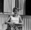 Emma i tonåren på balkongen vid Kusbyvägen 20 i Hallstavik